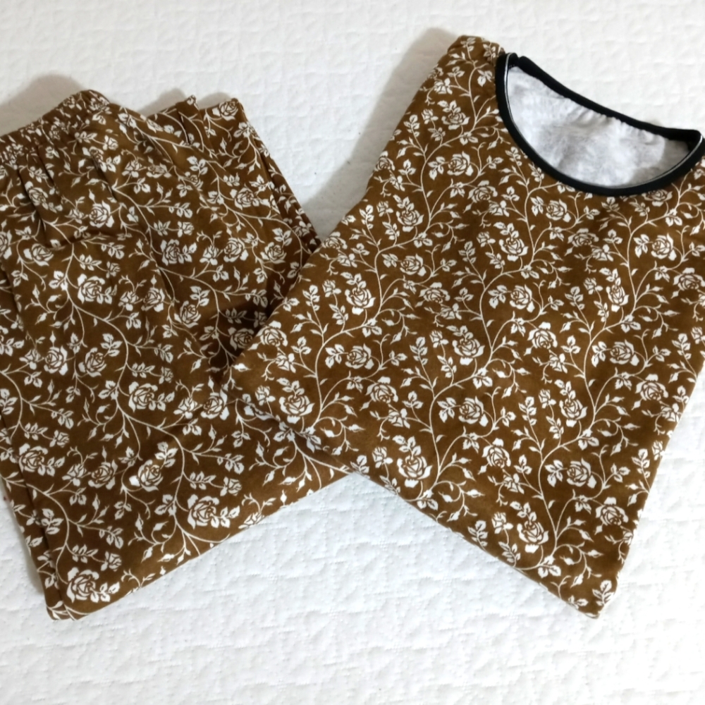 Ladies pajamas